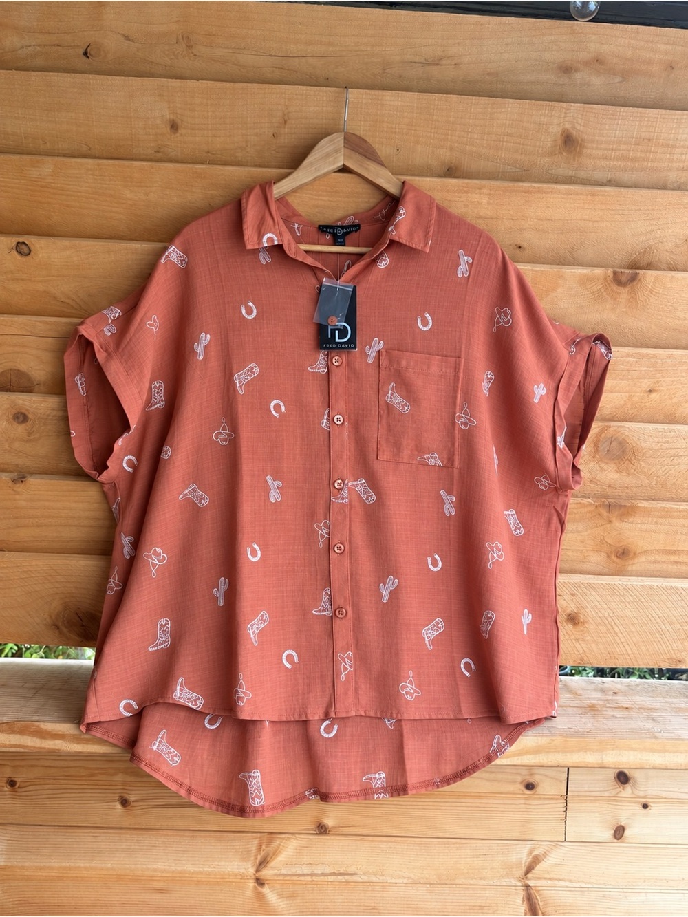 Fred David women’s Rust Orange Short-Sleeve Button-Down Shirt NWT